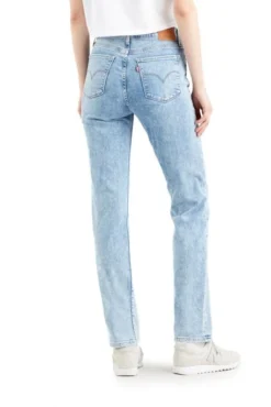Levis Jean LEVI'S® 724™ STRAIGHT Spill The Tea -Promos Femme T-Shirt Magasin levis 18883 01 40 2