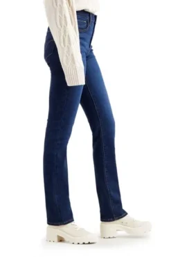 Levis Jean LEVI'S® 724™ STRAIGHT Santiago Sweet -Promos Femme T-Shirt Magasin levis 18883 01 65 2