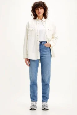 Levis Jeans LEVI'S® MOM'80 Worn In -Promos Femme T-Shirt Magasin levis a3506 00 02 1