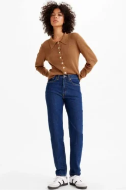 Levis Jeans LEVI'S® MOM'80 Running Errands -Promos Femme T-Shirt Magasin levis a3506 00 08 1