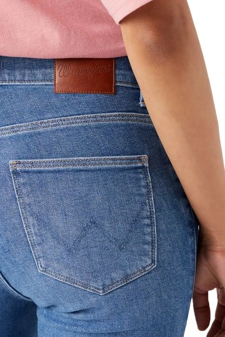 Jean WRANGLER TINA SLIM Way Out -Promos Femme T-Shirt Magasin wrangler 26l xr 44t 4